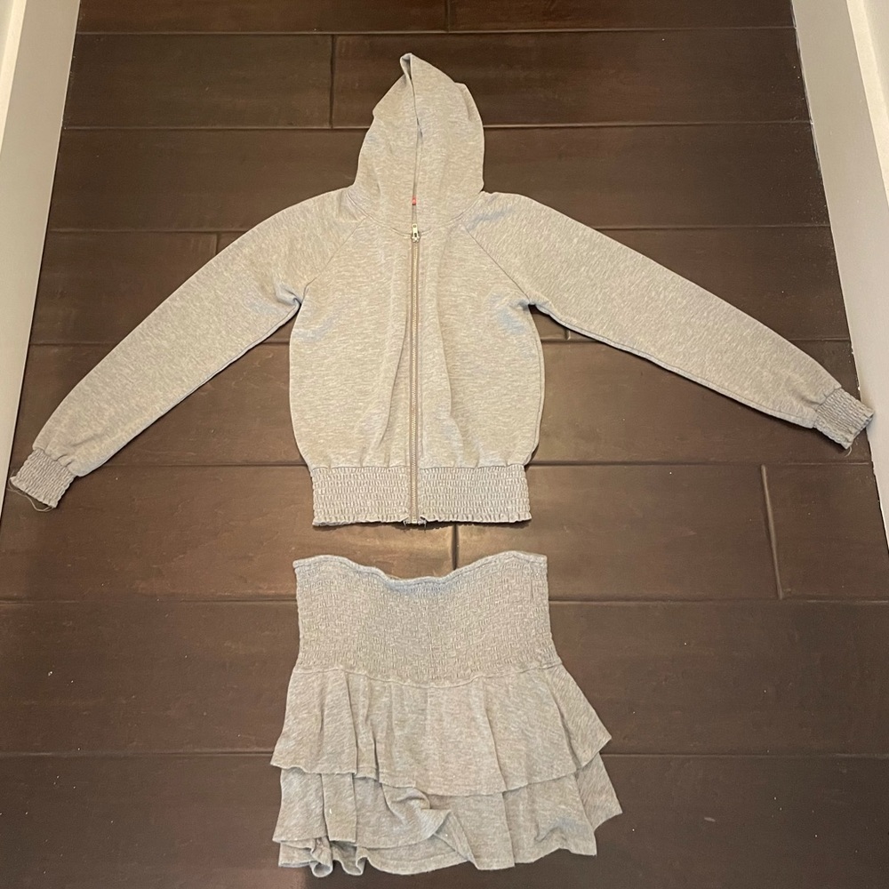 M.E.N.U GREY SKIRT AND SWEATSHIRT SET